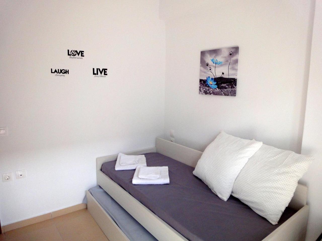 Polychrono Nikos Apartment Екстер'єр фото